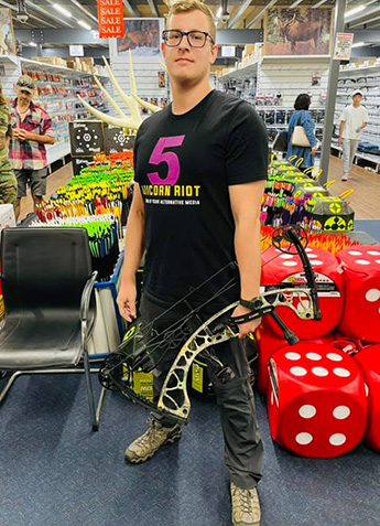 Bruno with his new Hoyt Torrex